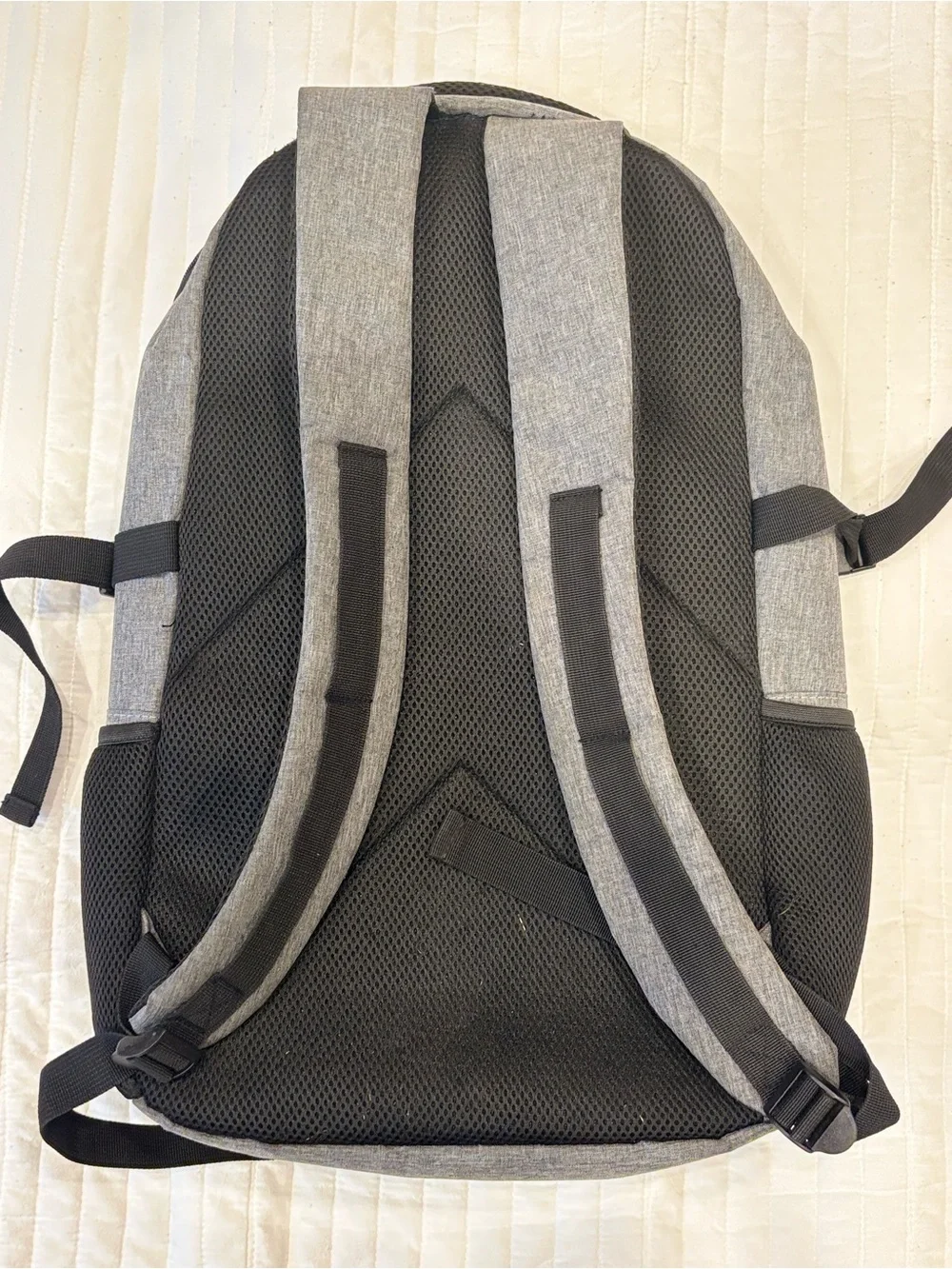 HOTWORX Yoga Mat Backpack Bag Gray Hot Yoga Pilates Cycling Strap Zip Up Pockets